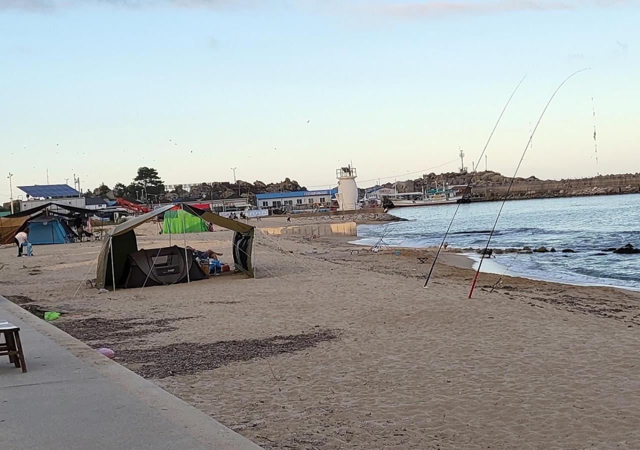 Seaside Minbak Villa Koszong Kültér fotó